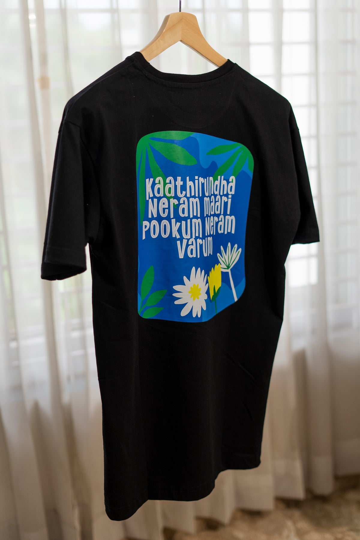 Kaathirundha Neram Maari T-Shirt